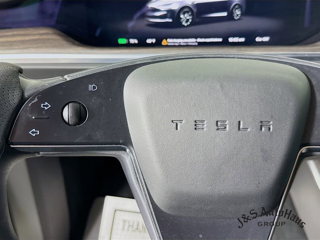 Used 2023 Tesla Model X image 13