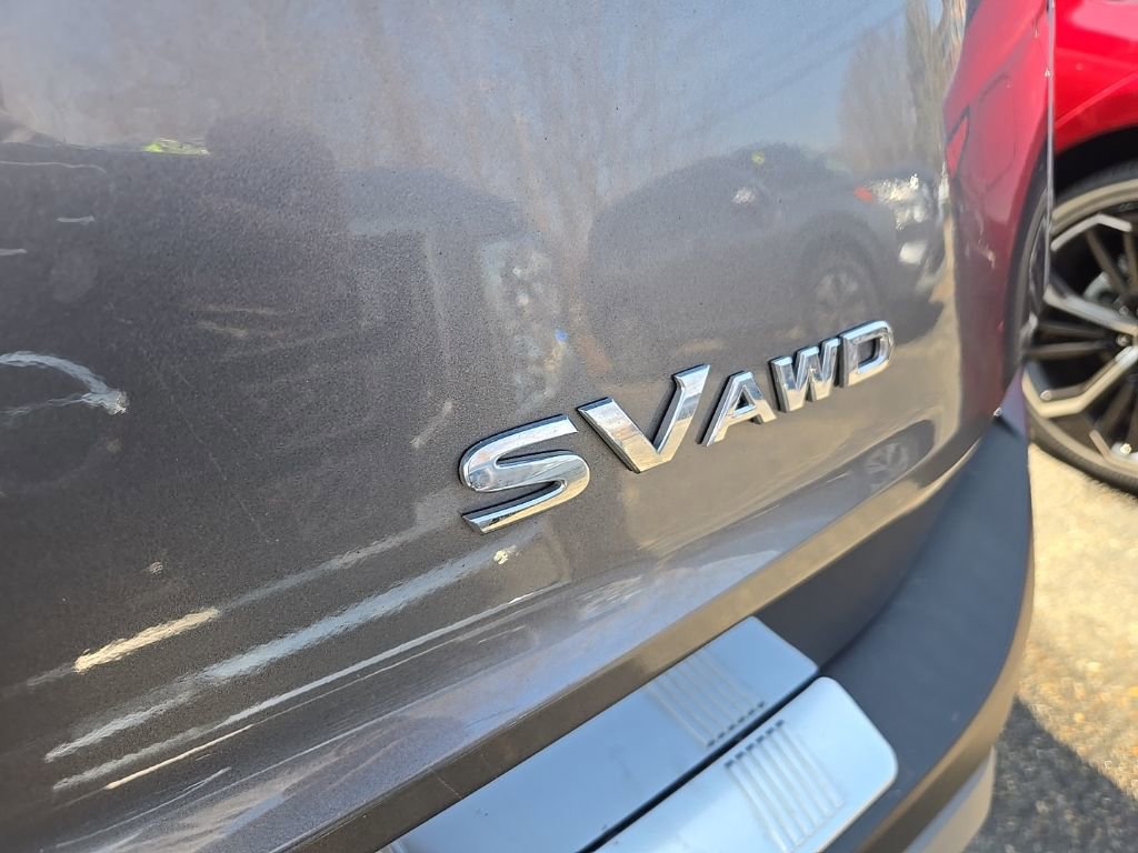 Used 2023 Nissan Rogue SV w/ SV Premium B Package image 10