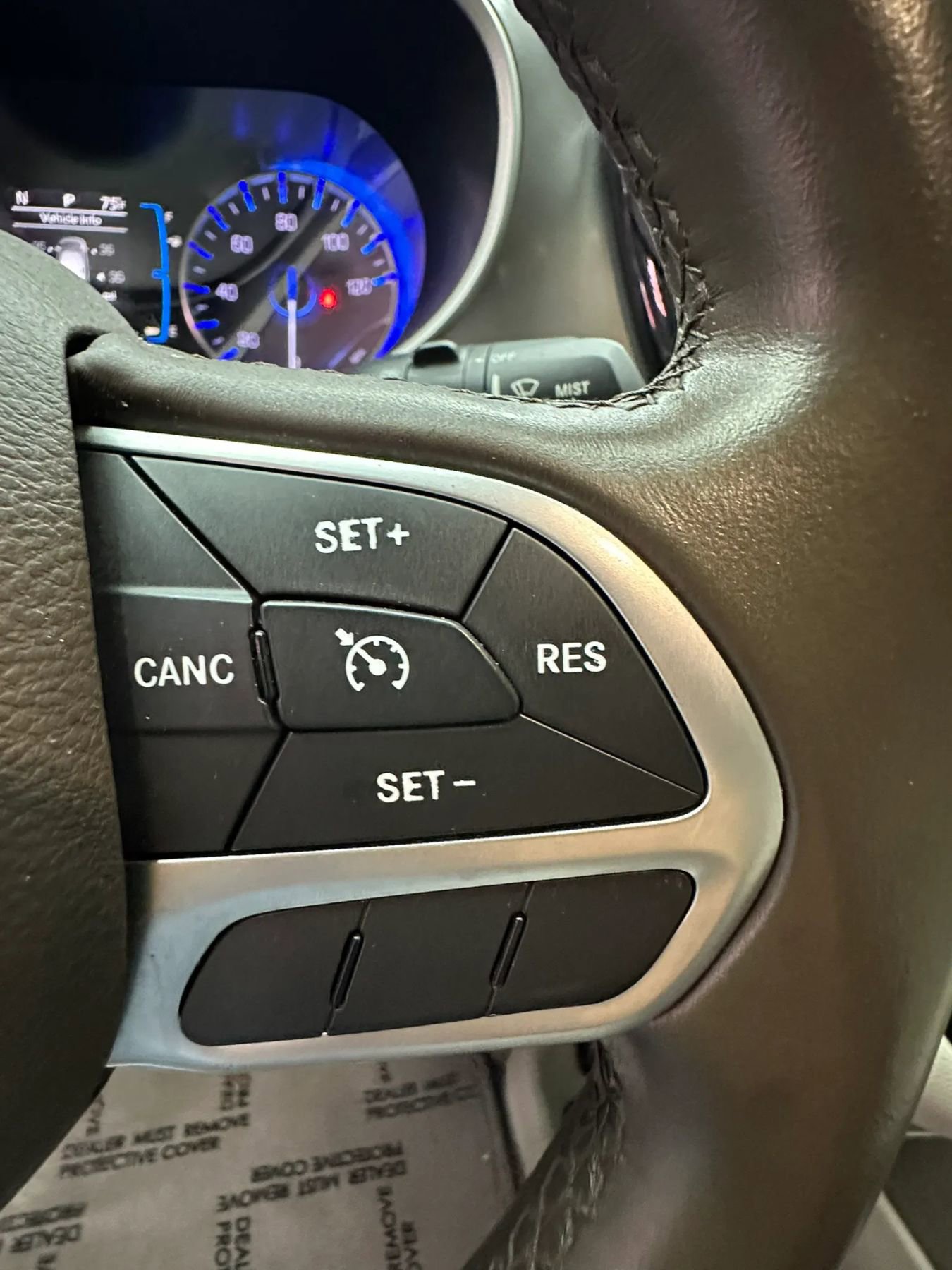 Used 2017 Chrysler Pacifica Touring-L FWD image 13