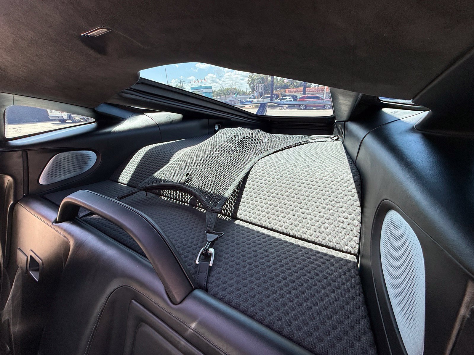 Used 2020 McLaren GT RWD image 27