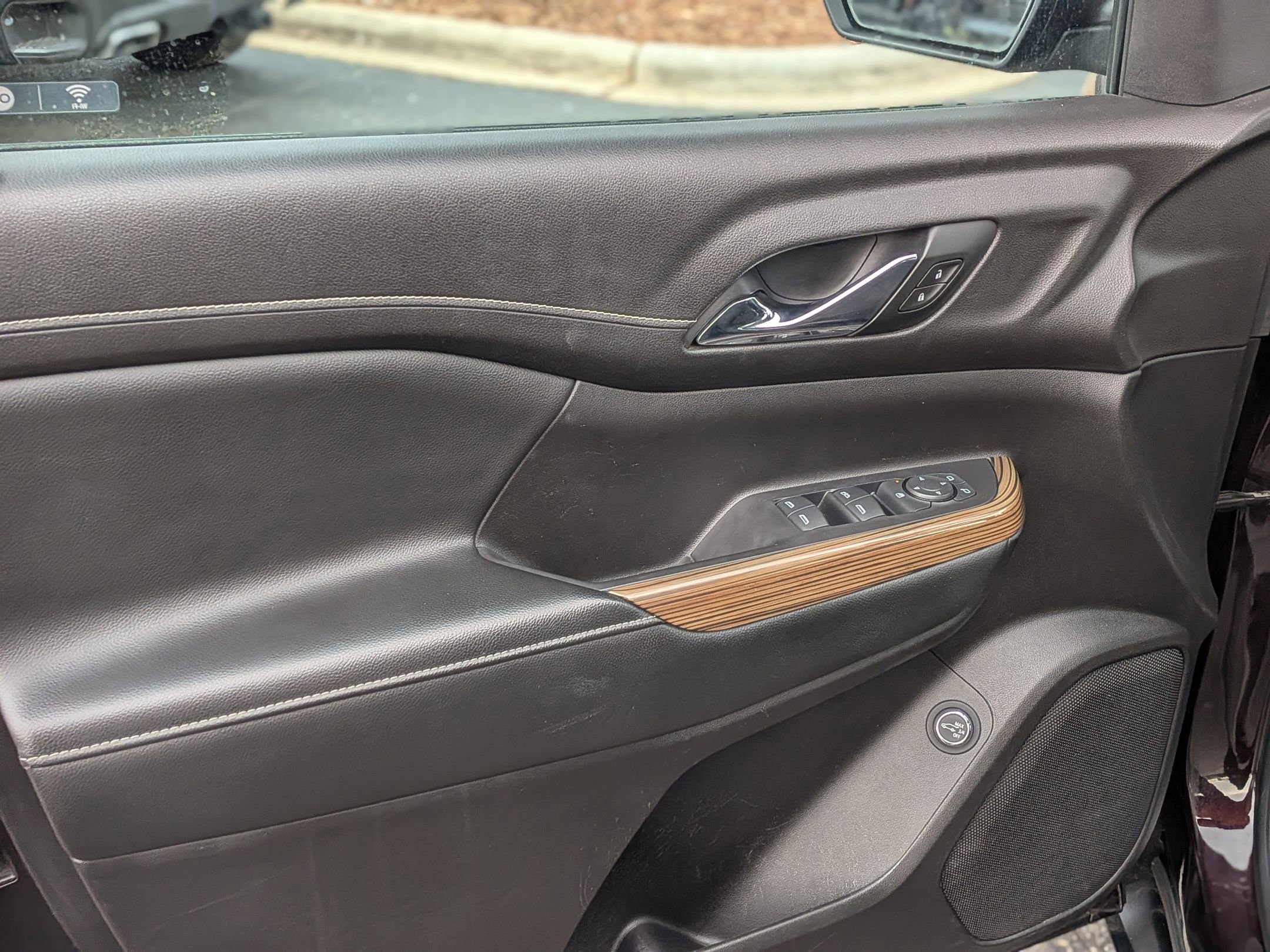 Certified 2021 GMC Acadia SLE w/ Driver Convenience Package image 14