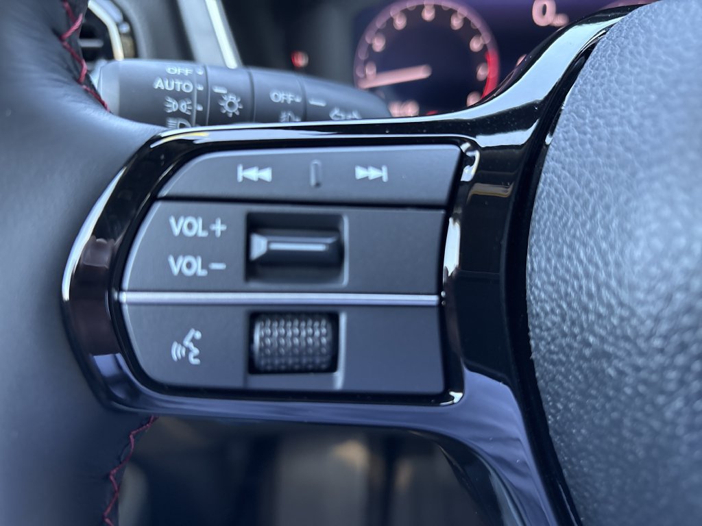 Used 2026 Honda Pilot Black Edition image 18