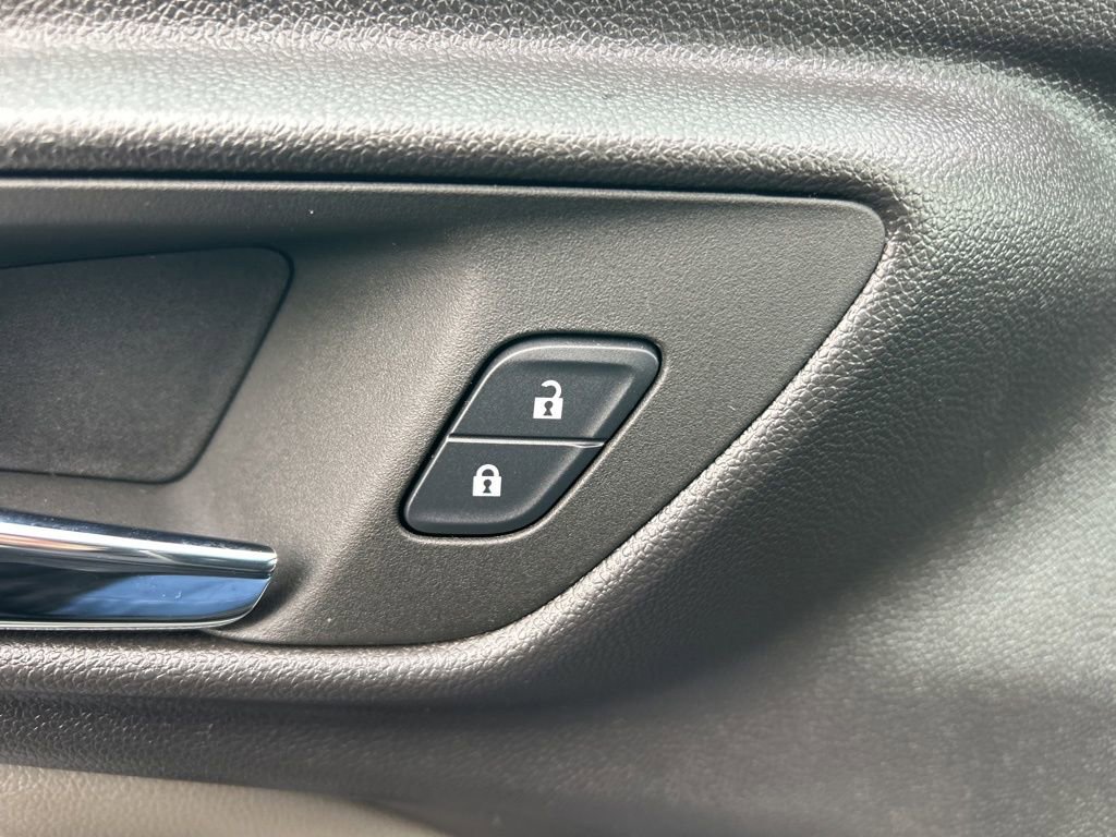 Used 2025 Chevrolet Trax ACTIV w/ Driver Confidence Package image 25