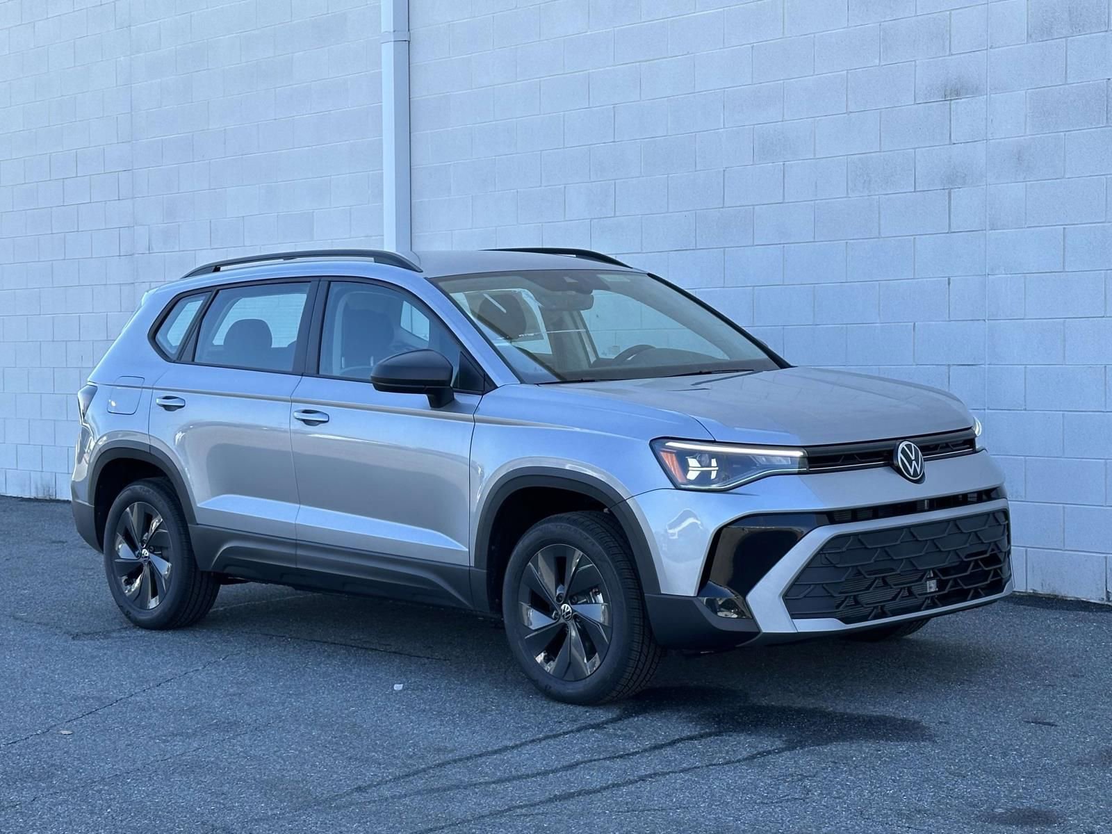 New 2026 Volkswagen Taos S image 8