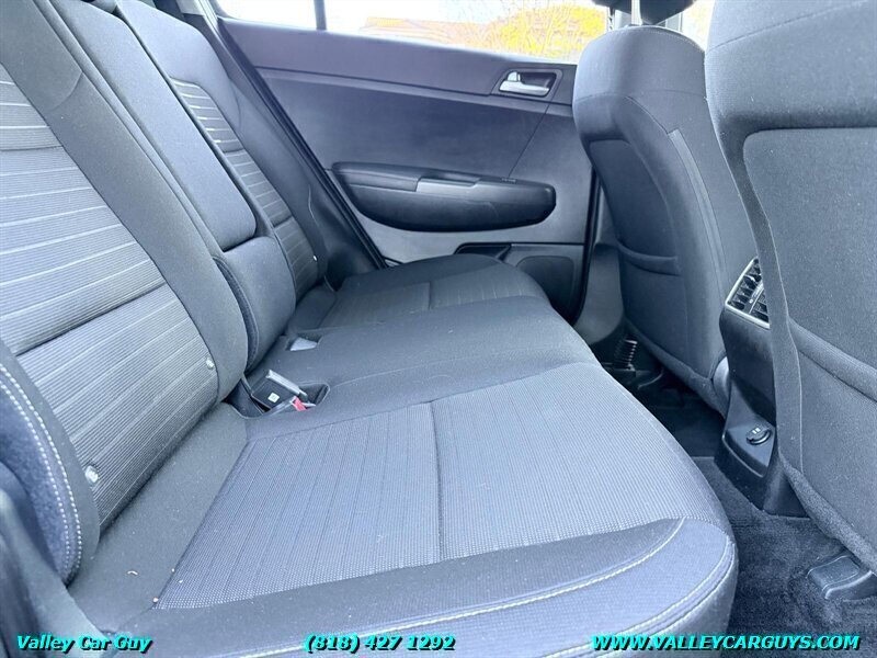 Used 2018 Kia Sportage LX FWD image 21