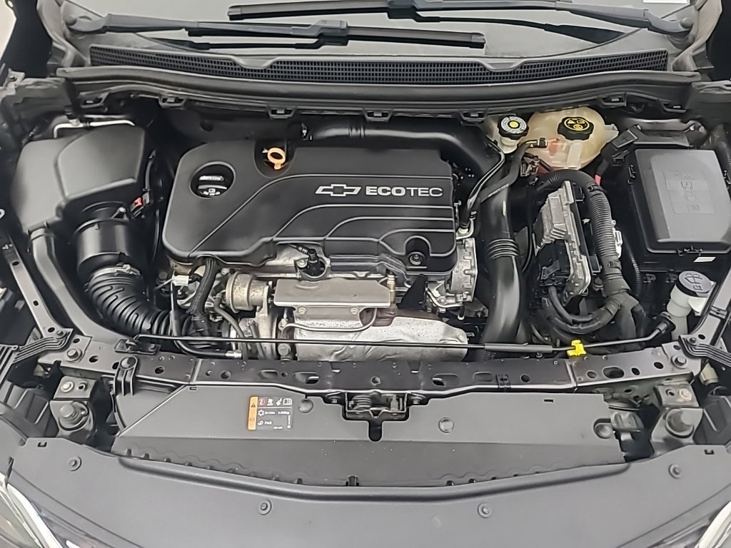 Used 2017 Chevrolet Cruze Premier FWD image 35