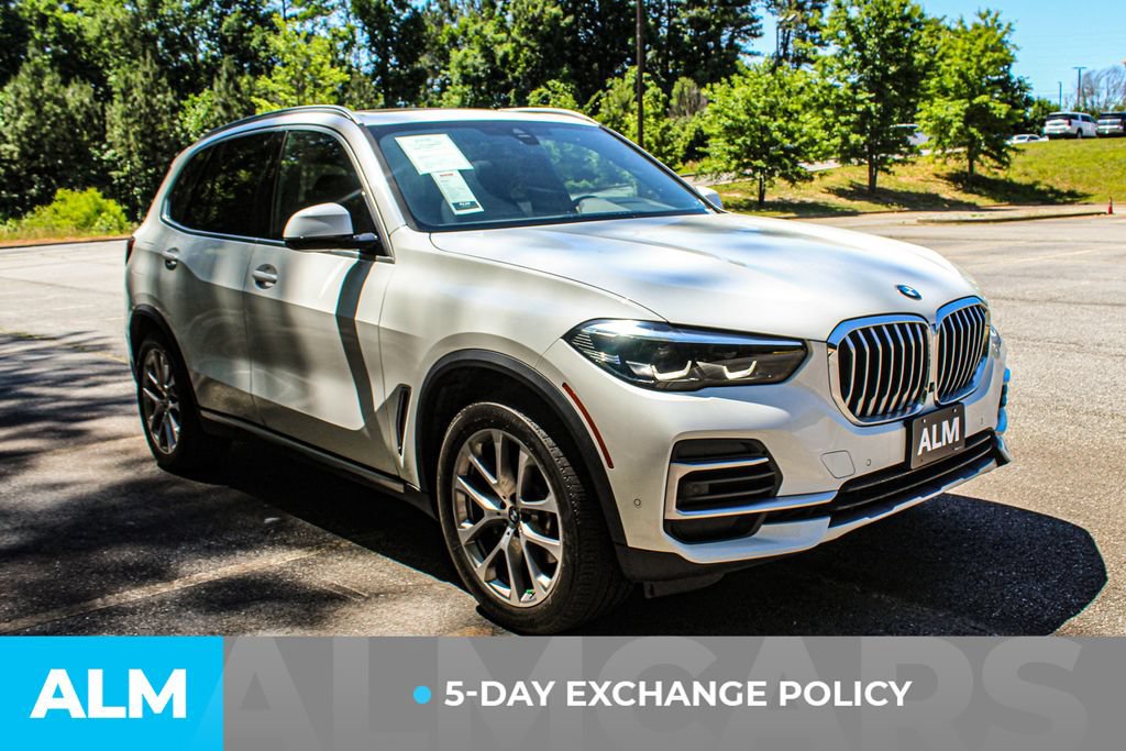 Used 2022 BMW X5 sDrive40i w/ Parking Assistance Package RWD image 3