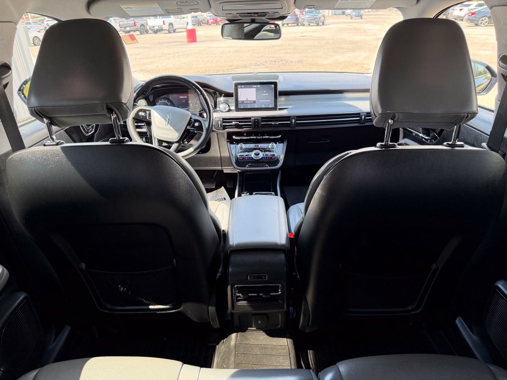 Used 2022 Lincoln Corsair AWD w/ Premium Package image 12