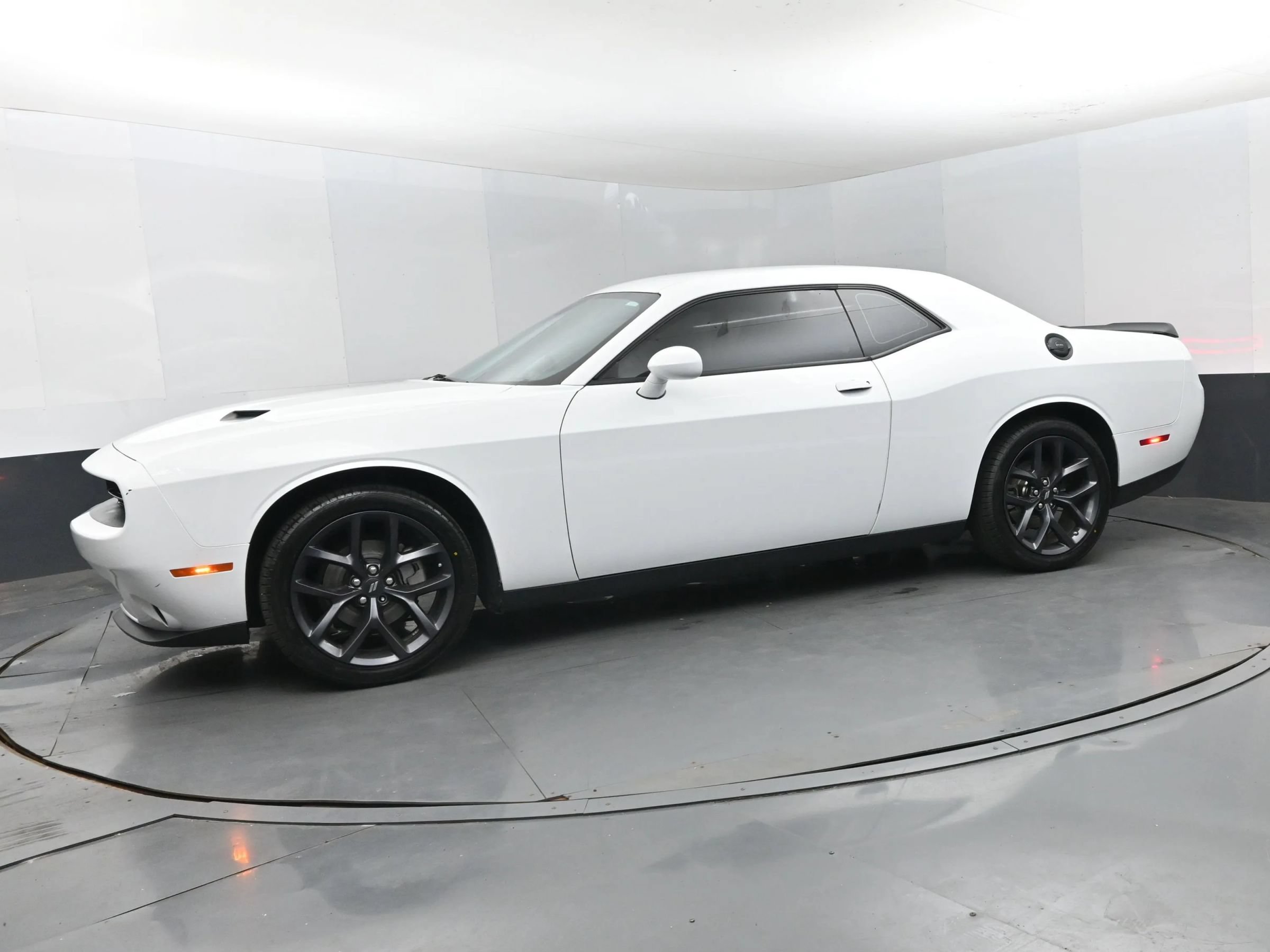 Used 2023 Dodge Challenger SXT w/ Blacktop Package RWD image 5