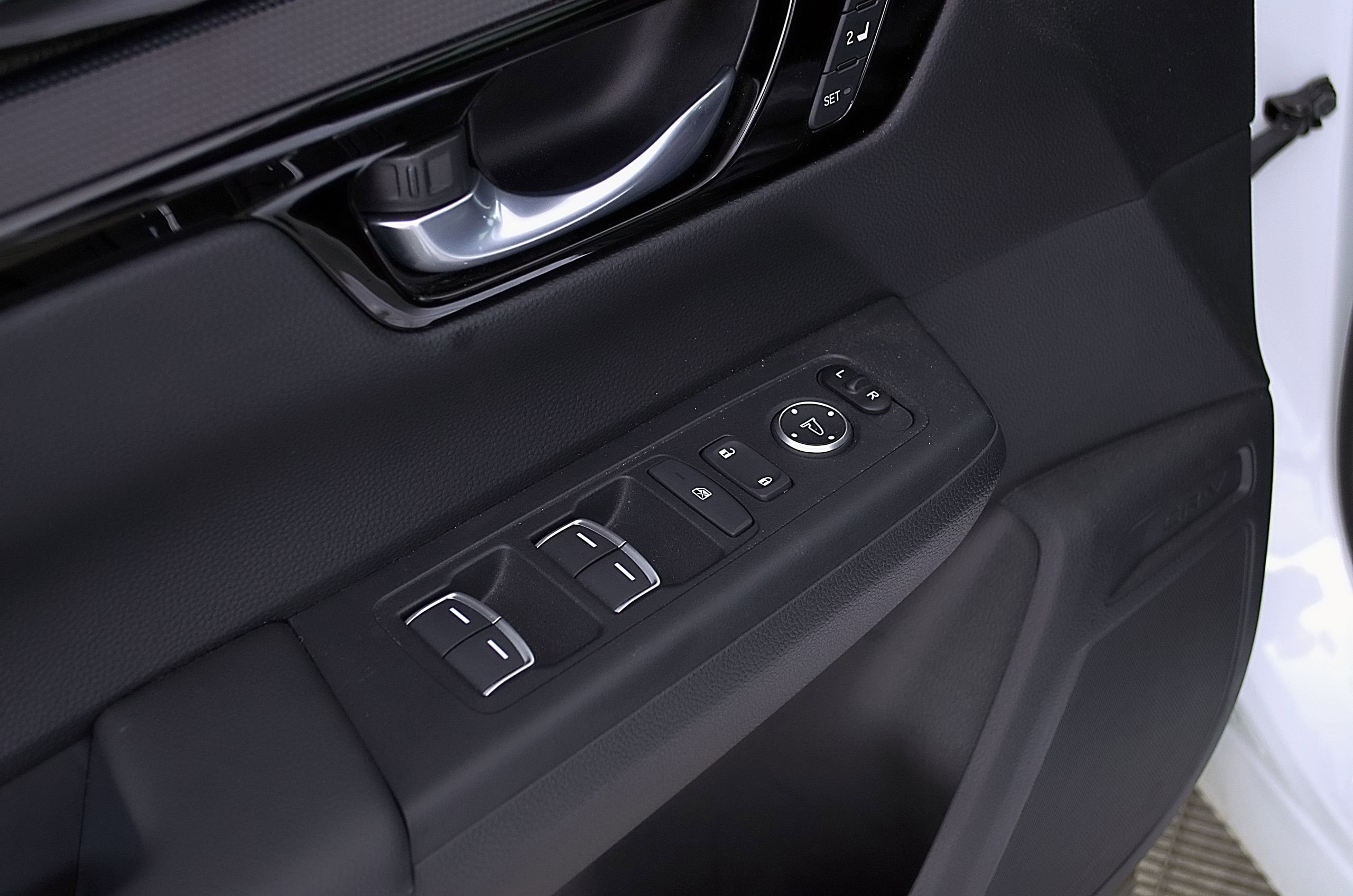 Used 2023 Honda CR-V EX-L image 18