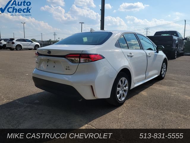 Used 2025 Toyota Corolla LE FWD image 5