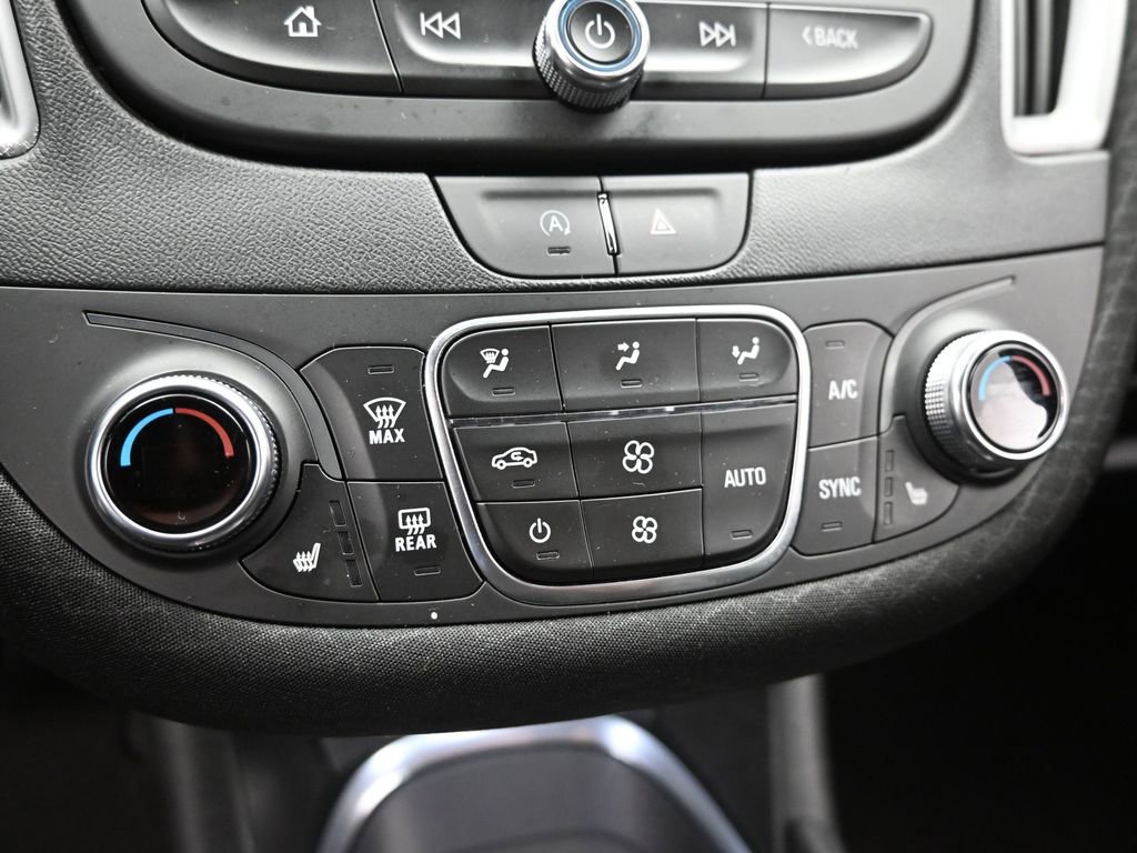 Used 2024 Chevrolet Malibu LT image 15