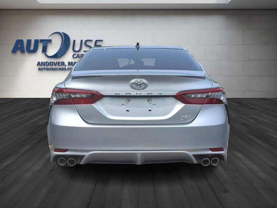 Used 2021 Toyota Camry XSE image 7