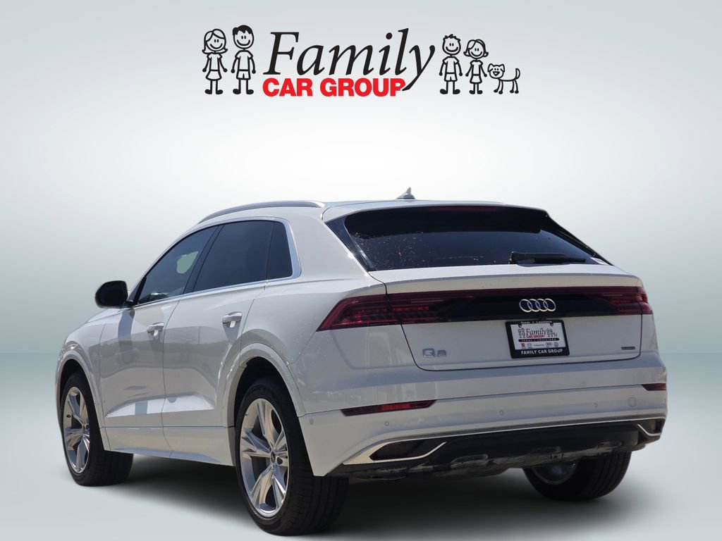 Used 2023 Audi Q8 Prestige image 3