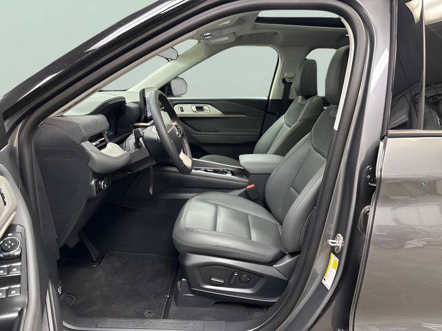 New 2026 Ford Explorer Active w/ Active Comfort Package AWD/4WD image 9