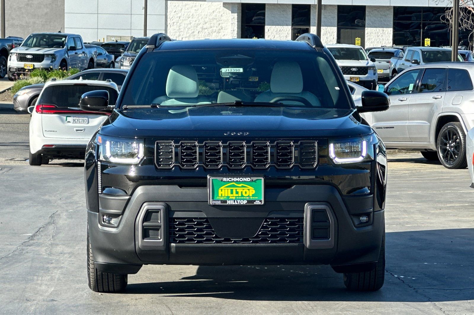 New 2026 Jeep Cherokee Laredo image 9