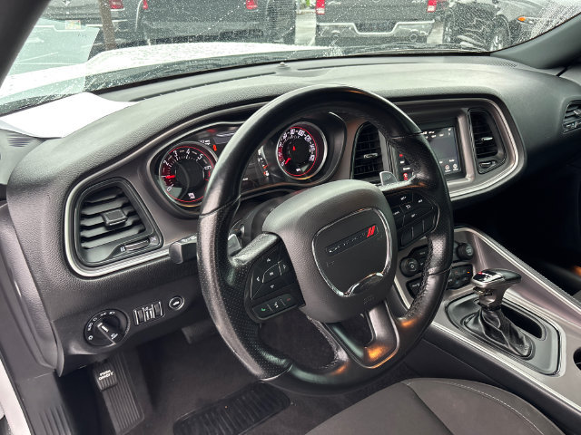 Used 2022 Dodge Challenger GT AWD/4WD image 12