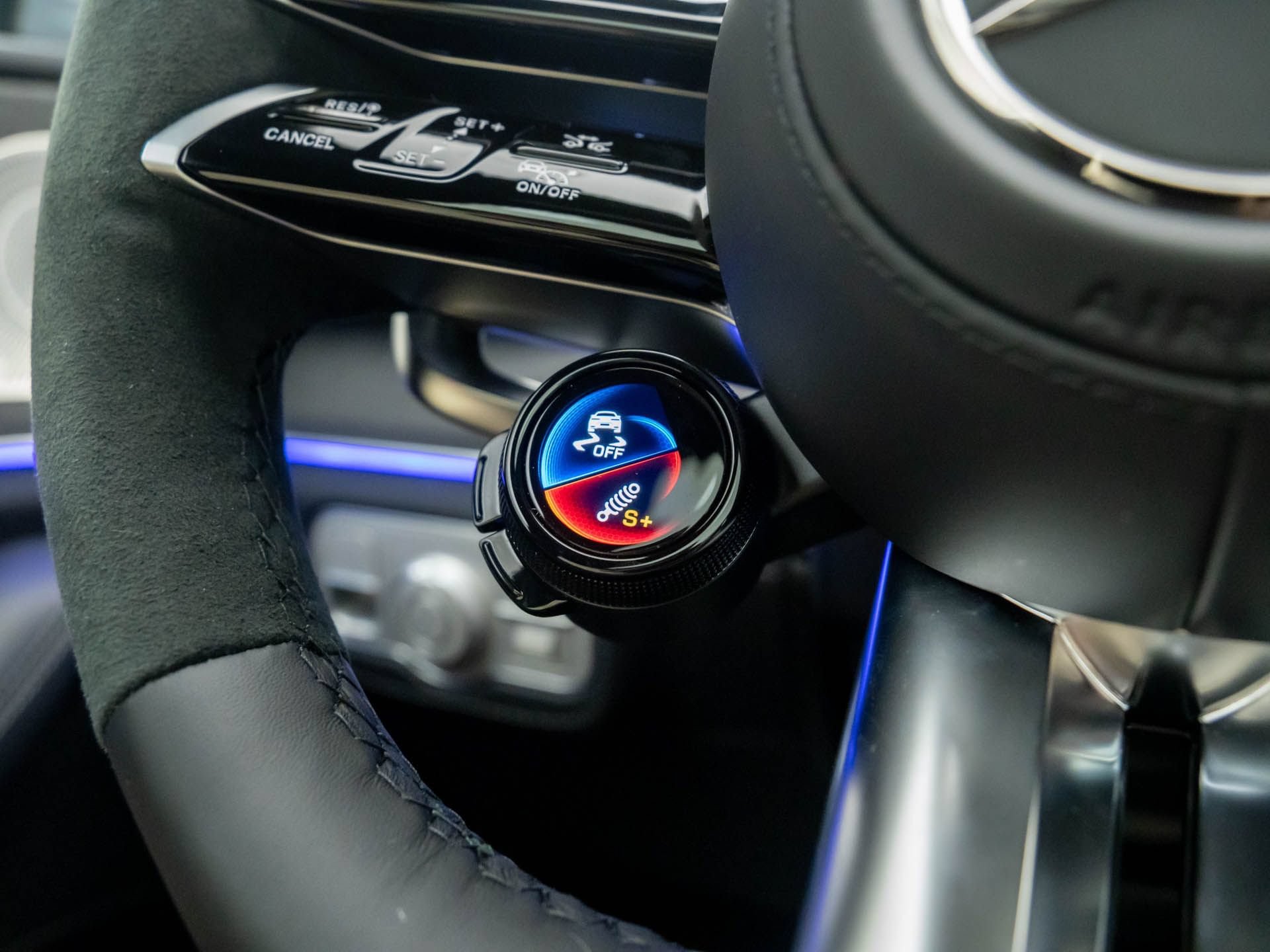 New 2026 Mercedes-Benz GLE 53 AMG 4MATIC Coupe image 28