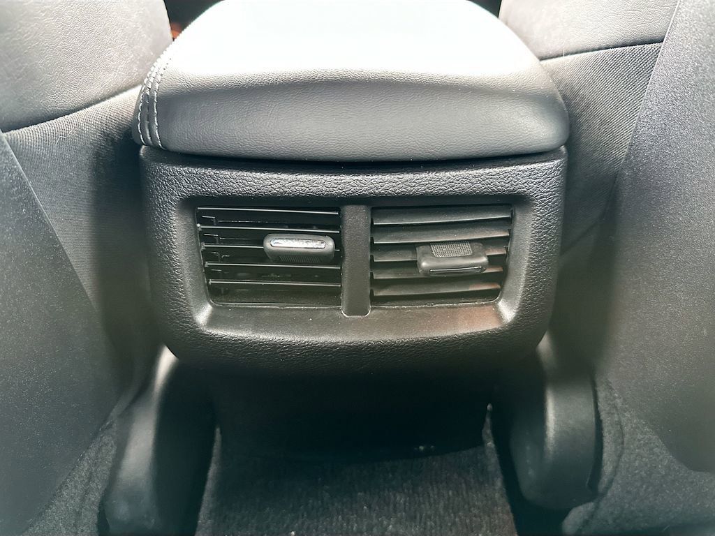 Used 2022 Dodge Challenger GT w/ Plus Package image 28