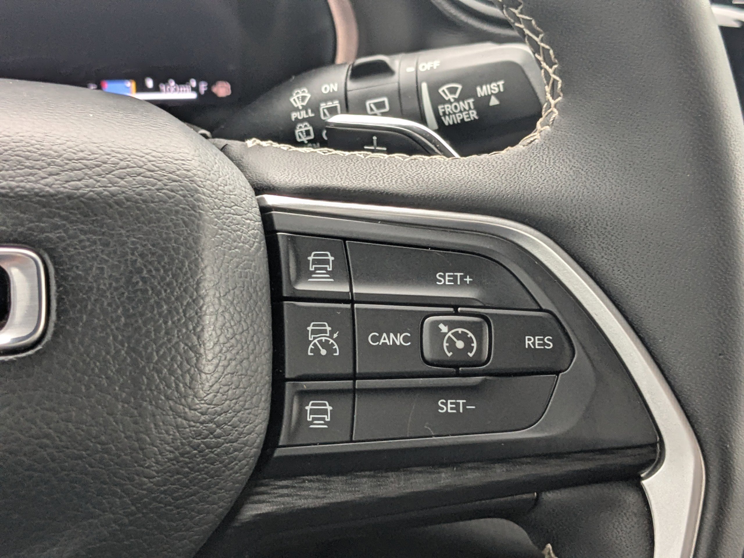 Certified 2024 Jeep Grand Cherokee L Laredo image 24