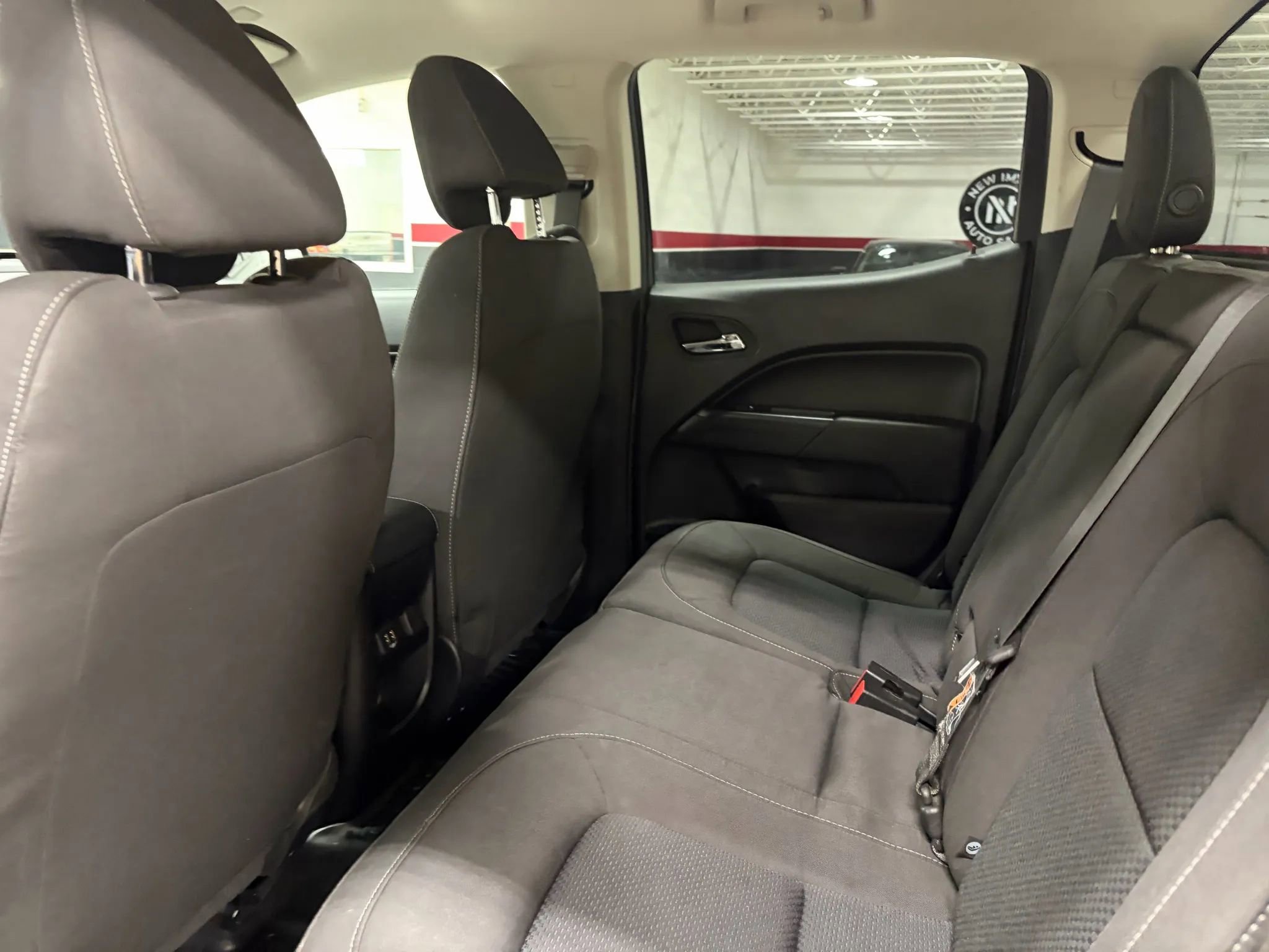 Used 2019 Chevrolet Colorado LT w/ Redline Special Edition image 22