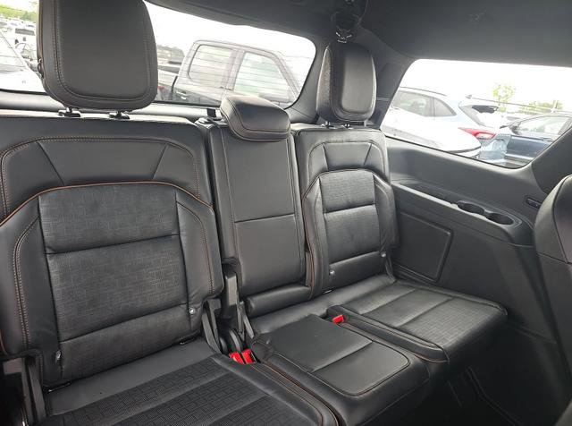 Used 2025 Lincoln Navigator Black Label AWD/4WD image 11