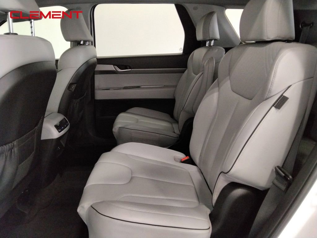 Used 2023 Hyundai Palisade SEL image 27