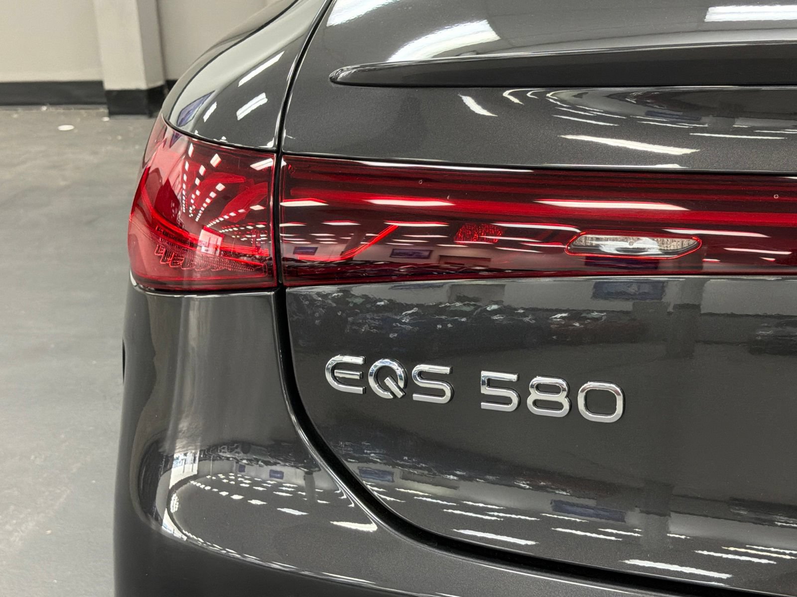 Certified 2023 Mercedes-Benz EQS 580 4MATIC Sedan image 14