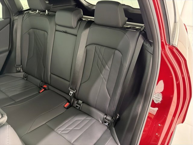 Used 2025 BMW X3 xDrive30i w/ Premium Package image 16