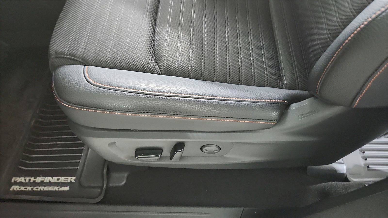 Certified 2025 Nissan Pathfinder Rock Creek AWD/4WD image 11