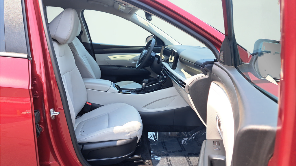 Used 2025 Hyundai Tucson SEL AWD/4WD image 16