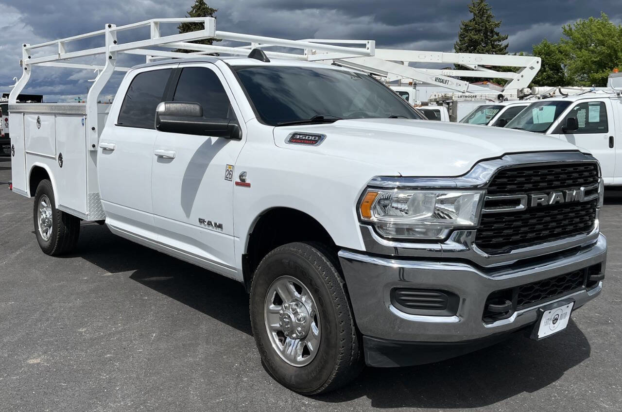 Used 2022 RAM 3500 Big Horn AWD/4WD image 3