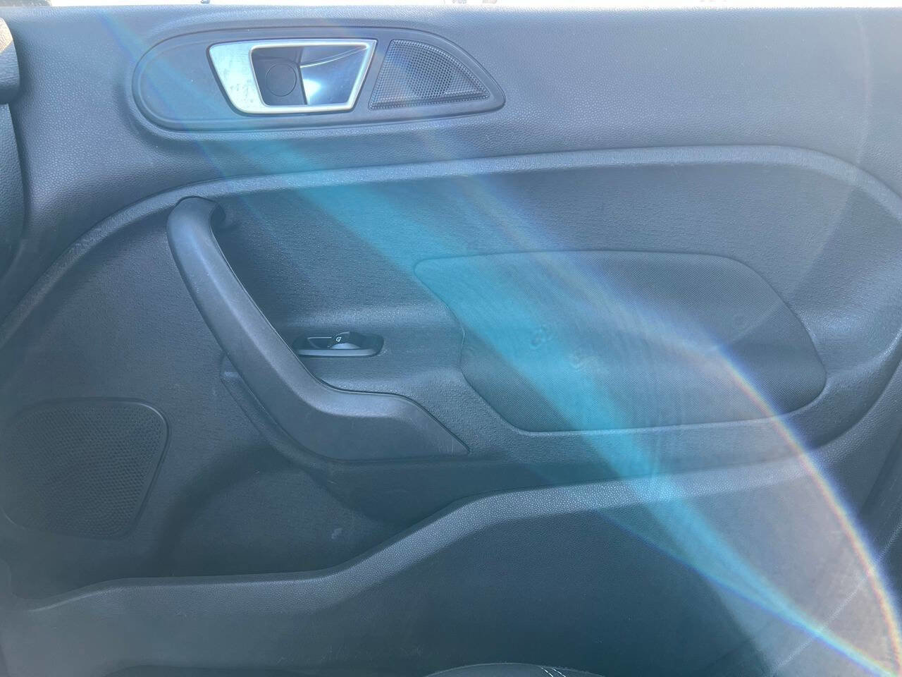 Used 2016 Ford Fiesta SE FWD image 15