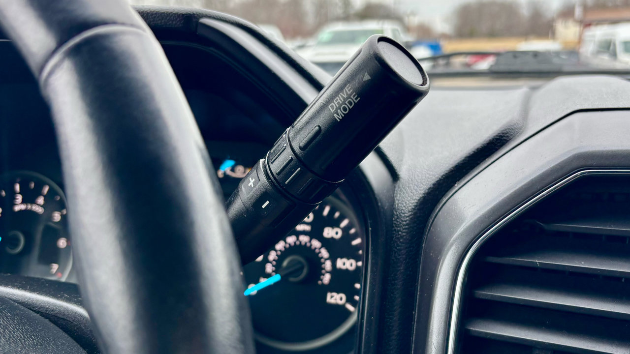 Used 2019 Ford F150 XLT w/ Equipment Group 302A Luxury image 25