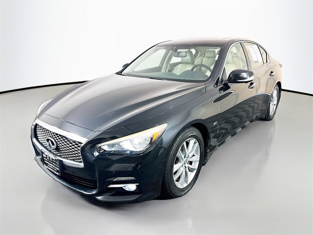 Used 2017 INFINITI Q50 3.0t Premium w/ Driver Assistance Package image 3