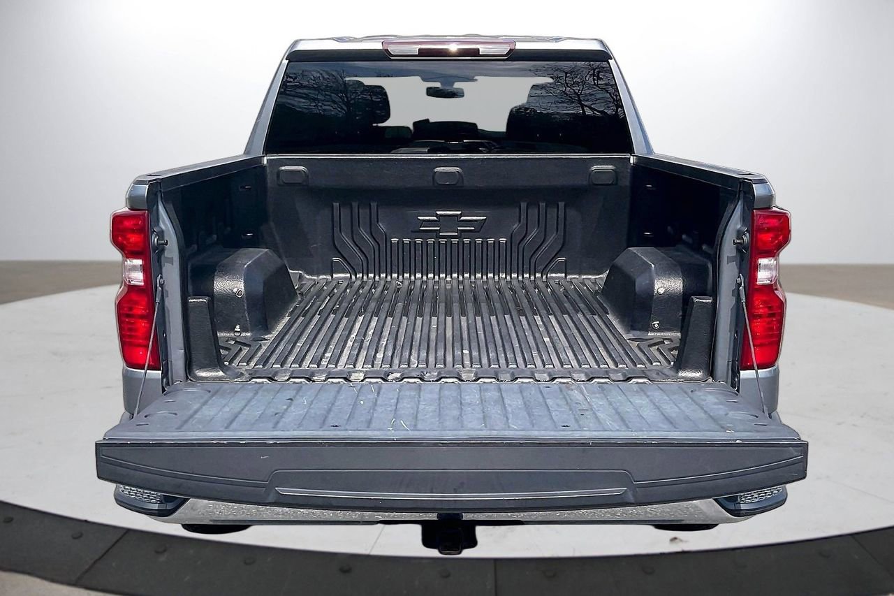 Used 2021 Chevrolet Silverado 1500 LT image 25