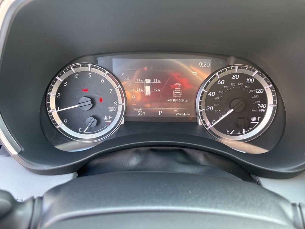 Used 2023 Toyota Highlander XLE image 20