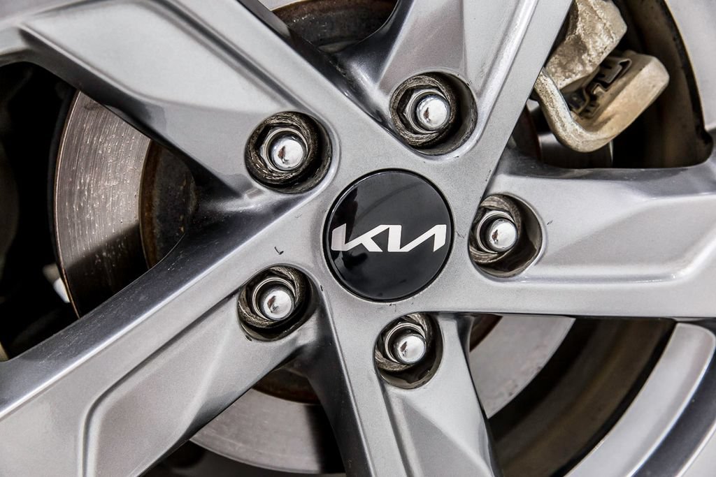 Used 2023 Kia K5 LXS FWD image 41