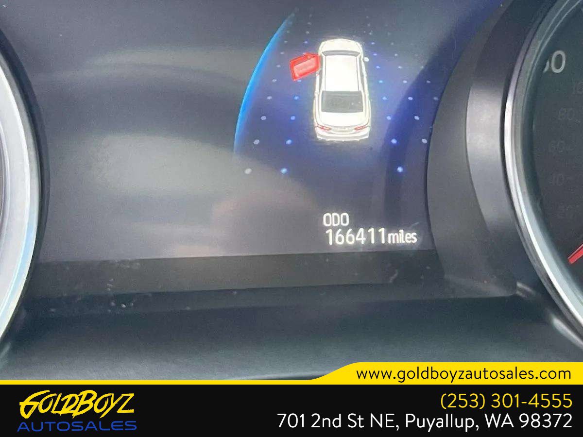 Used 2018 Toyota Camry XSE image 22