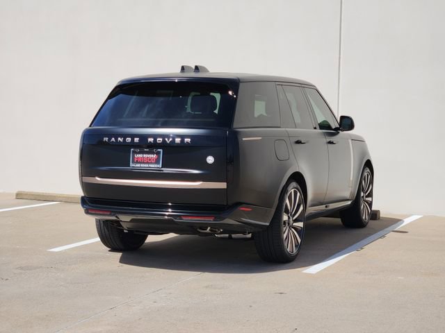 New 2026 Land Rover Range Rover SV image 4