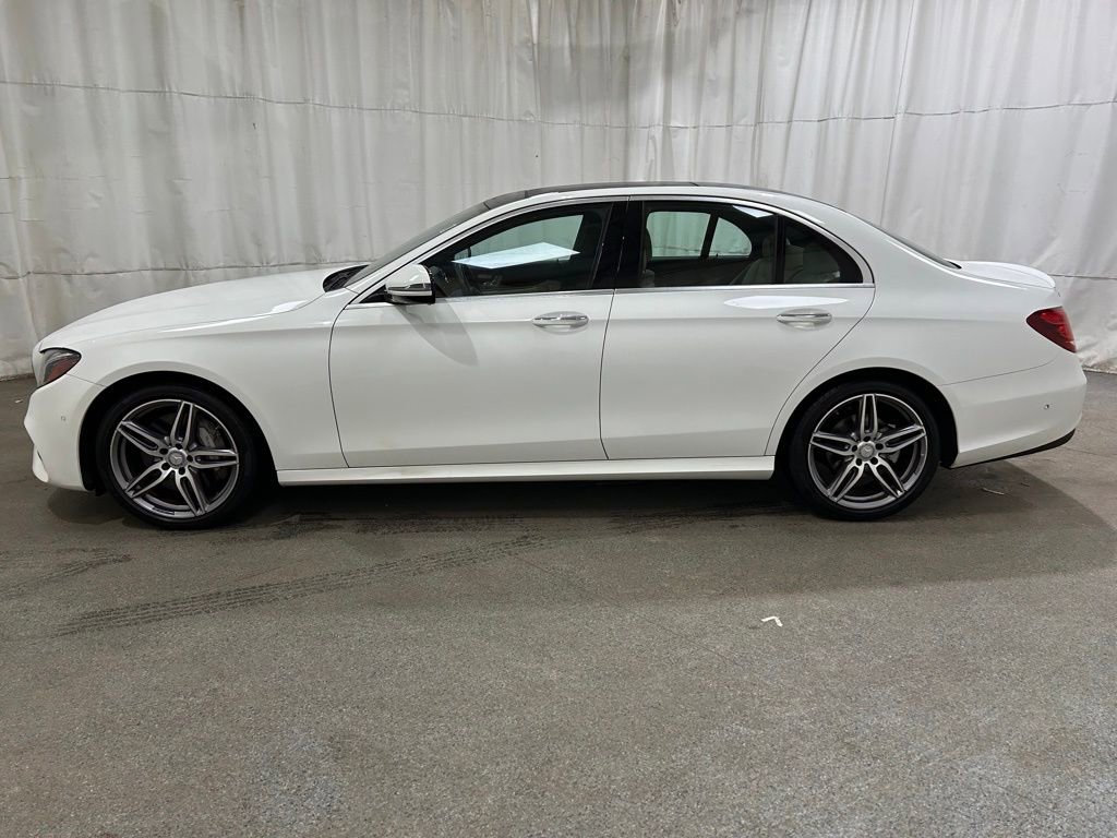 Used 2017 Mercedes-Benz E 300 4MATIC image 5