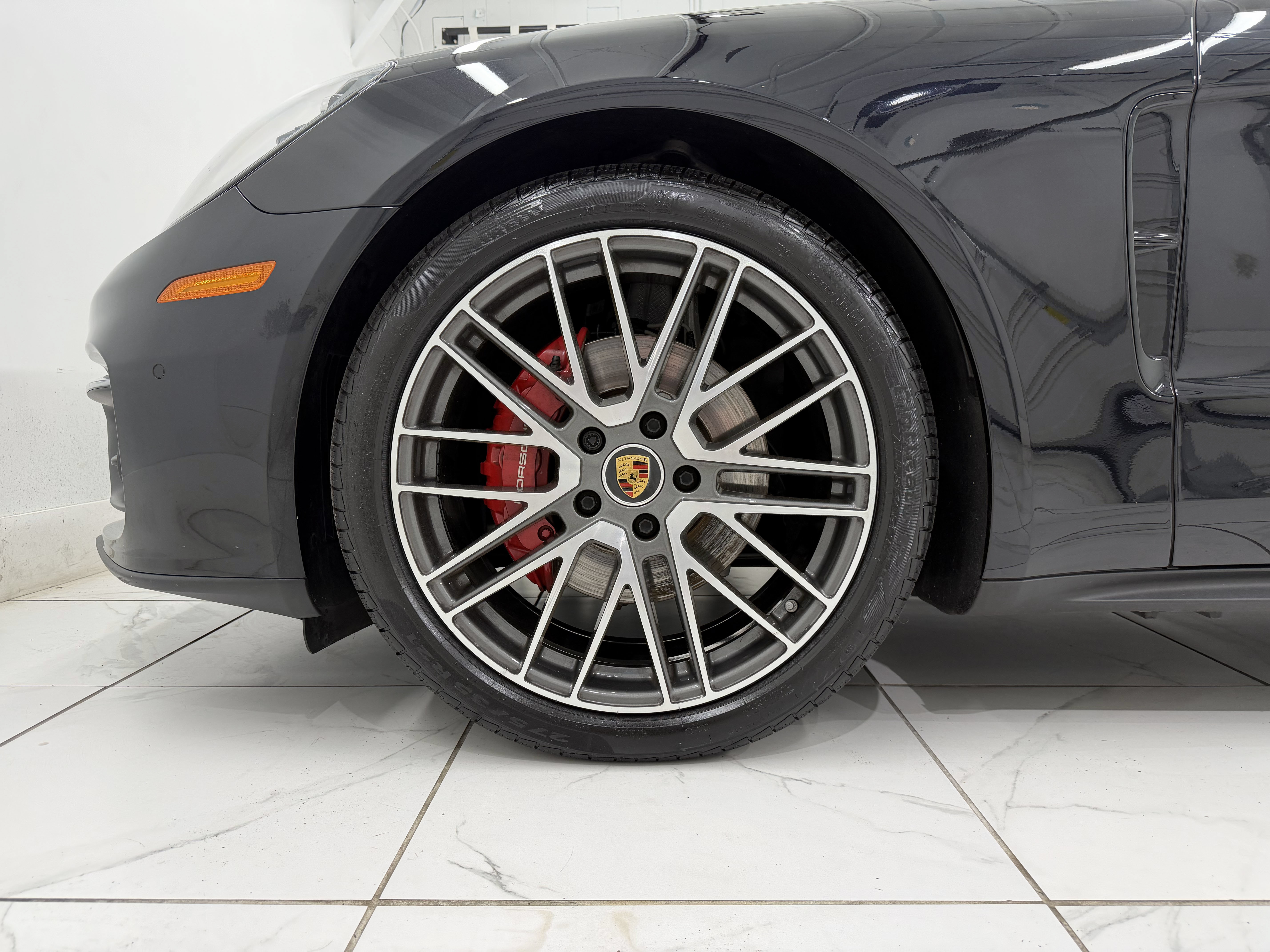 Certified 2023 Porsche Panamera 4 Platinum Edition AWD/4WD image 15