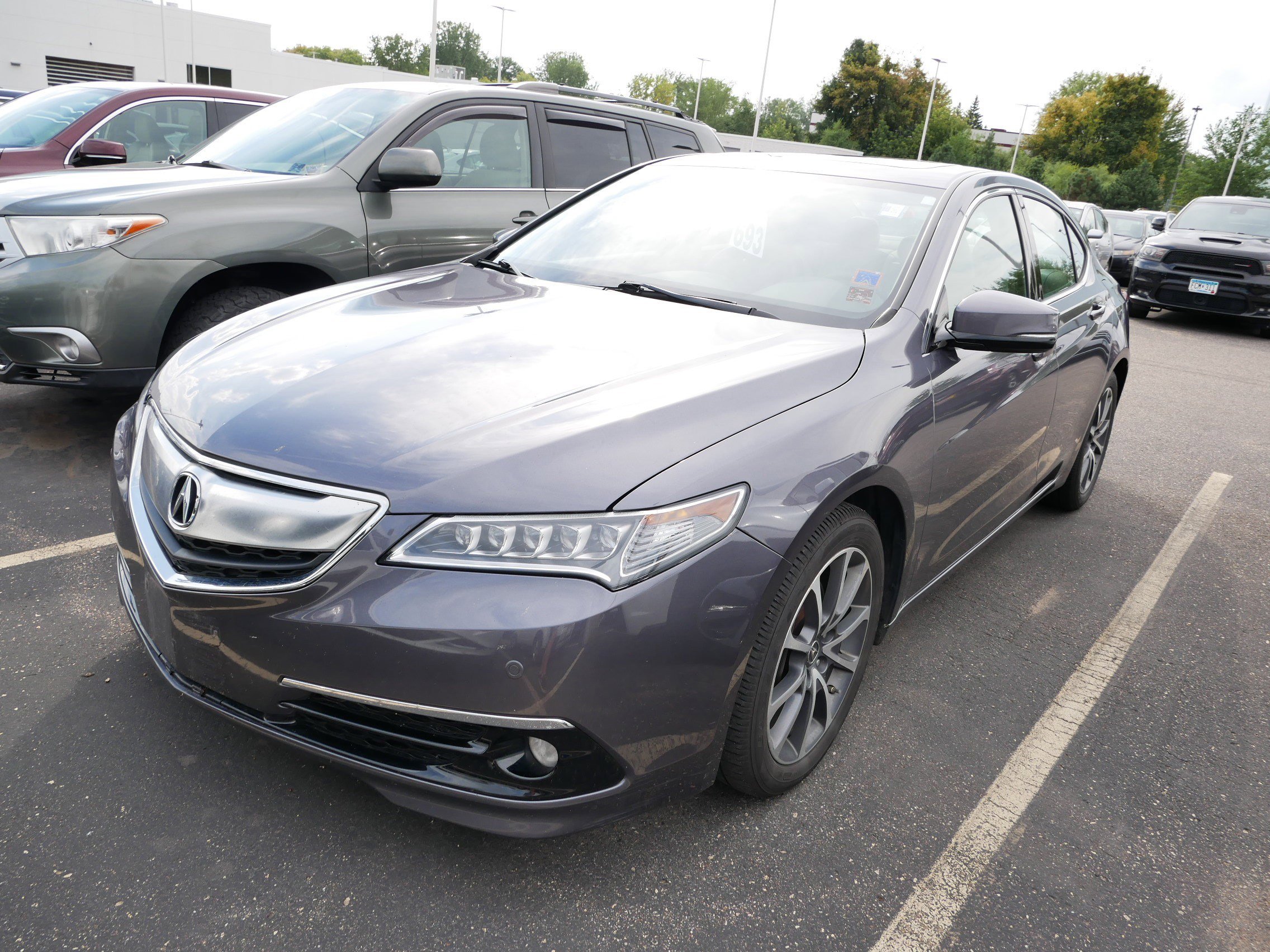 Used 2017 Acura TLX V6 w/Advance Pkg image 3