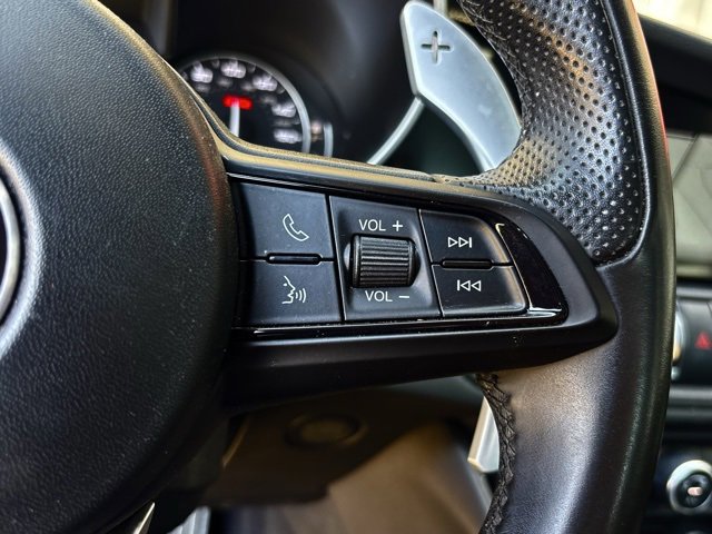 Used 2023 Alfa Romeo Giulia Sprint image 12