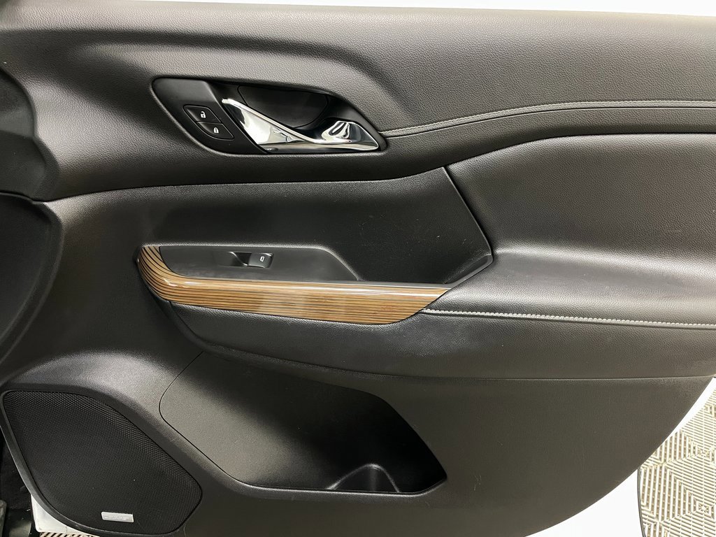 Used 2019 GMC Acadia SLE w/ Driver Alert Package I image 40