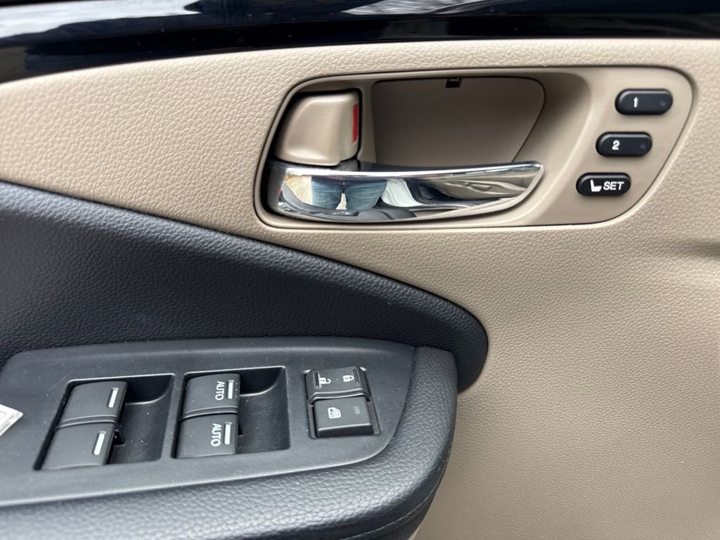 Used 2021 Honda Pilot Touring image 15