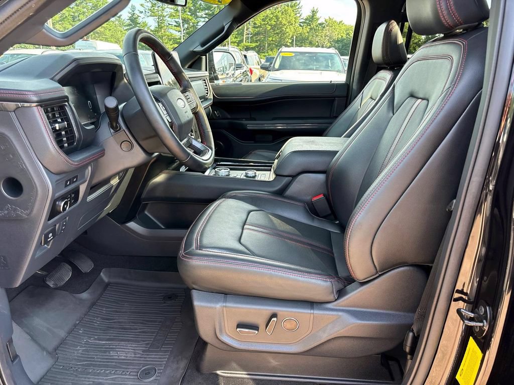 Used 2024 Ford Expedition Max Limited AWD/4WD image 11