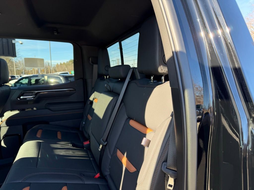New 2026 GMC Sierra 1500 AT4 w/ AT4 Premium Package AWD/4WD image 10