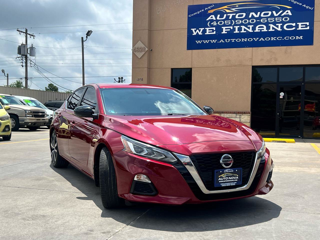 Used 2019 Nissan Altima 2.5 SR w/ SR Premium Package FWD image 2
