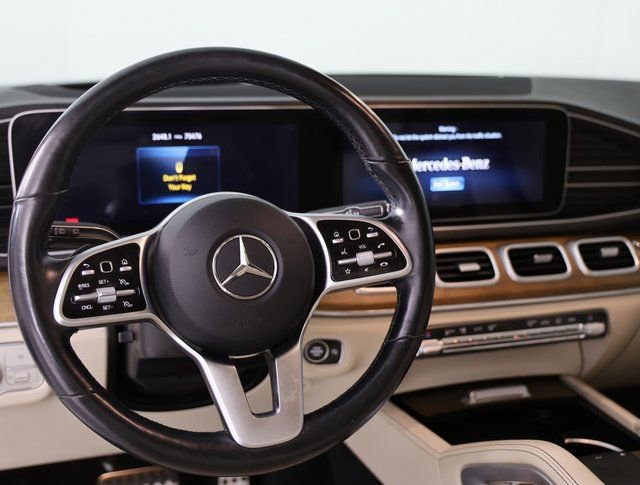 Used 2021 Mercedes-Benz GLS 580 4MATIC image 5